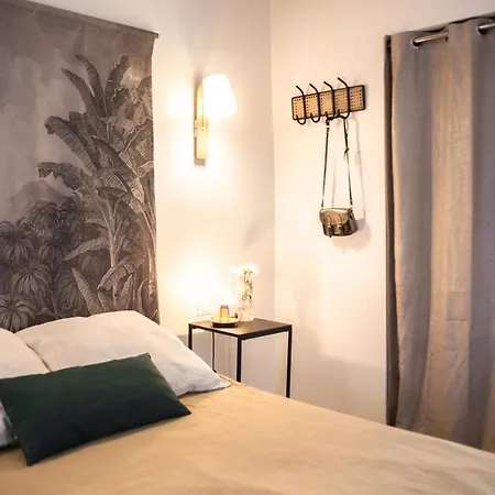 Rare Gem 2 Steps From The Heart Of * Bordeaux